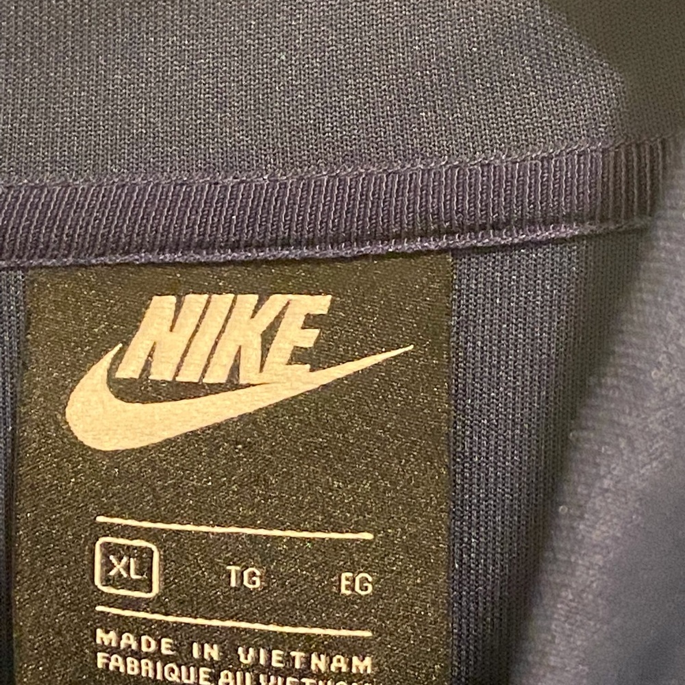 Nike Track Jacket - Picture 7 of 8